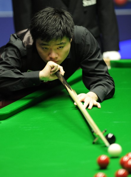 的举足轻重 的举足轻重